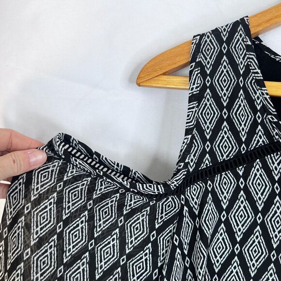 IZ Byer Geometric Print Cut Out Shoulder Long Sleeve Boho Blouse Size XL Maximal - Picture 5 of 13